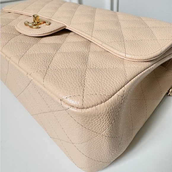 Jumbo Classic Flap Bag - Picture 4 of 13